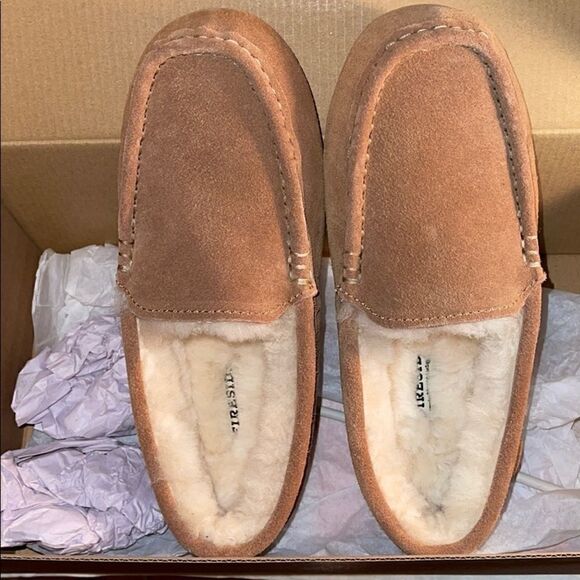 New in box Fireside By Dearfoams Mel chestnut - Picture 2 of 6